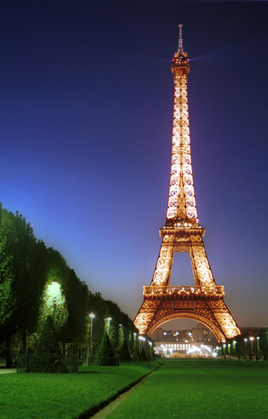 Torre-Eiffel-de-noche