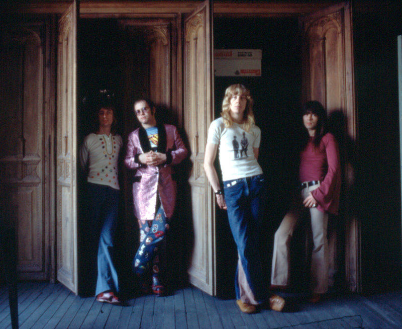 Dee, yo, Davey y Nigel en el Châteaud’ Hérouvilleen 1972