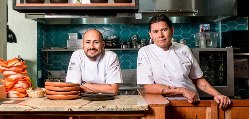 Los chefs colombianos Jaime Rodríguez y Sebastián Pinzón de Celele.