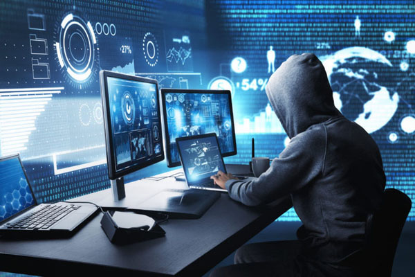 Ataques cibernéticos a entidades financieras.