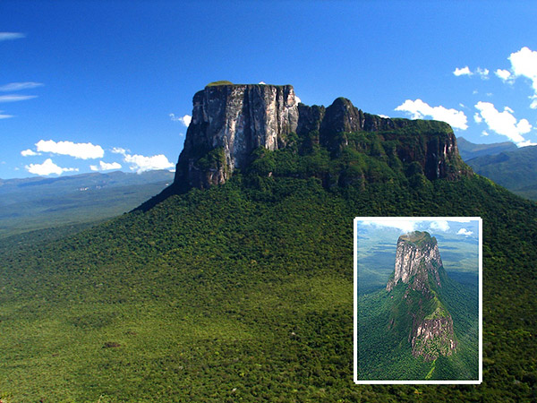 Cerro Autana, montaña sagrada de 1.300 mt s.n.d.m.