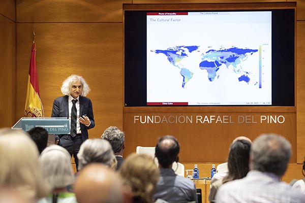 Conferencia “El Big Bang de las Civilizaciones, claves del progreso humano, dictada por el economista, Oded Galor.