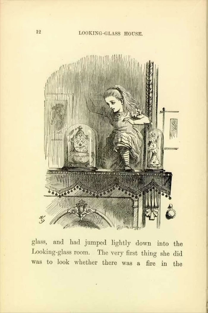 Página de a través del espejo y lo que Alicia encontró allí (1871). John Tenniel.