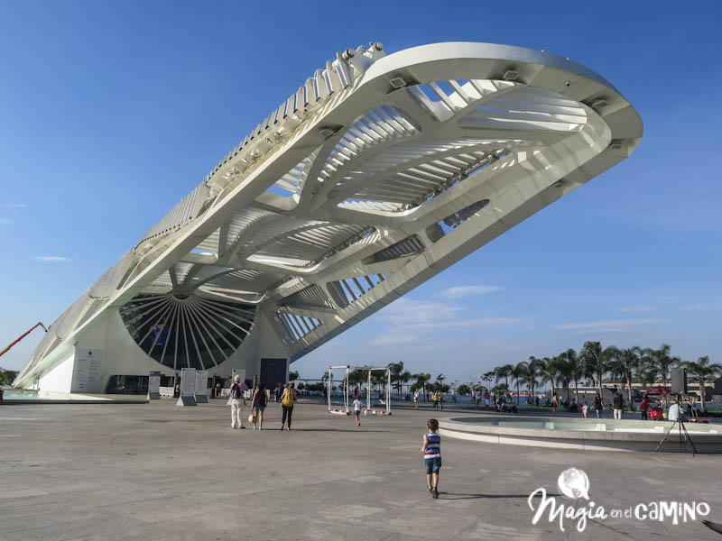 Museo del Mañana, vista de frente lateral